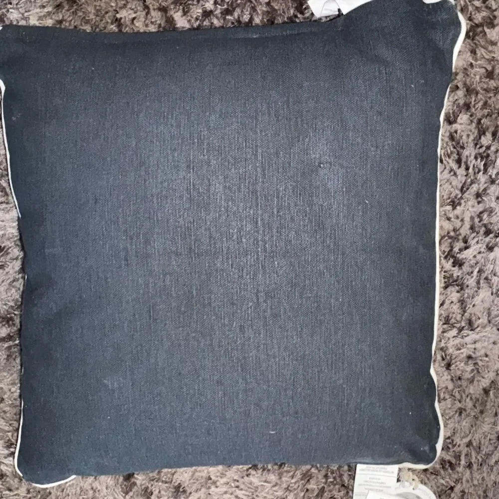 🎃 LUXURY HALLOWEEN THROW PILLOW – NEW W/TAGS 👻